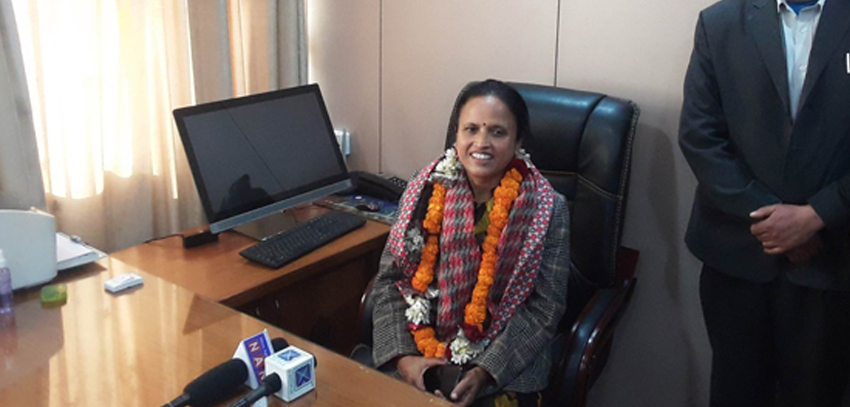 पदबहाली गर्दै मन्त्री शर्माले भनिन्– सञ्चार प्रविधिलाई देशव्यापी बनाउन सक्रिय रहन्छु 